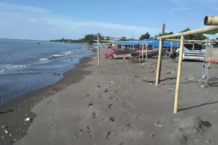 Tanjung Bayang Beach Makassar