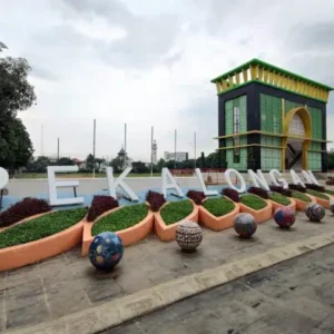 Pekalongan City Square, Favorite Public Space for Recreation and Culinary in the Middle of the City